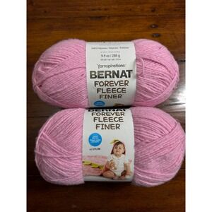 2 Skeins Bernat Forever Fleece Finer Yarn Petal Pink Bulky Weight Polyester‎